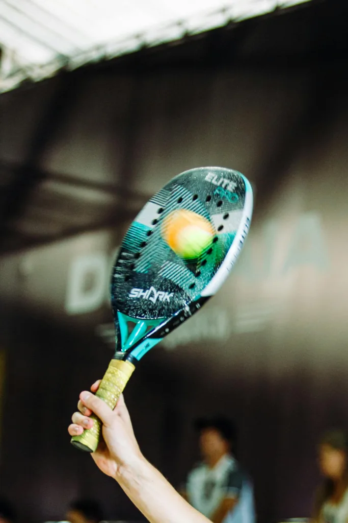 Paddle tennis paddle racket
